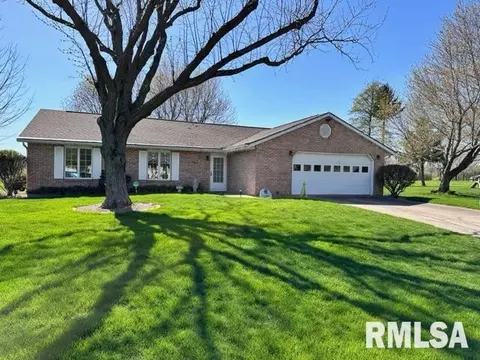 530 Westwood Blvd, Canton, IL 61520