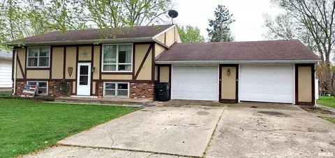1436 E Spruce St, Canton, IL 61520 photo 3
