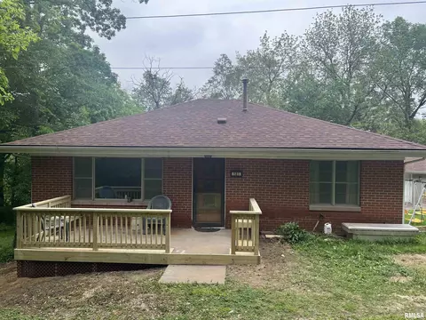 101 S Segler Ln, Bartonville, IL 61607