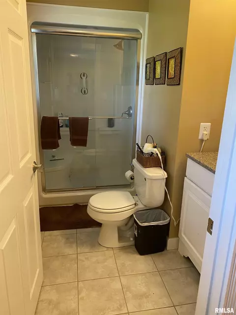 15780 E Cheyenne Dr, Cuba, IL 61427 photo 35