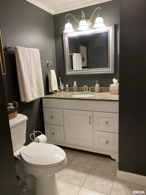 15780 E Cheyenne Dr, Cuba, IL 61427 photo 26