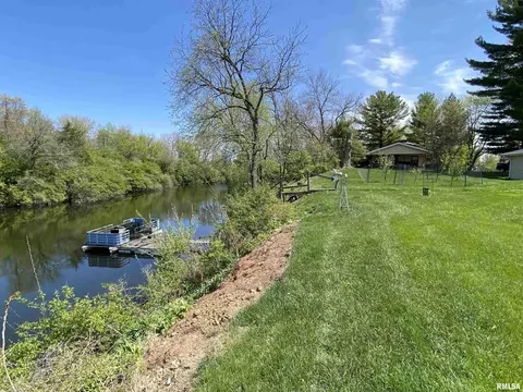15780 E Cheyenne Dr, Cuba, IL 61427 photo 6