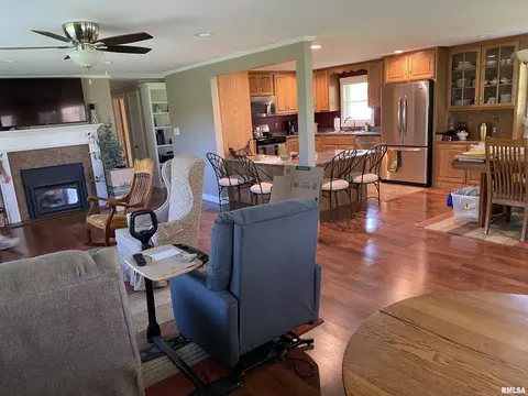 15780 E Cheyenne Dr, Cuba, IL 61427 photo 14