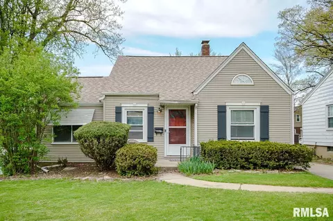 1609 W Circle Rd, Peoria, IL 61604