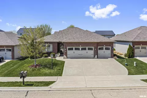 6825 N Grand Fir Dr, Edwards, IL 61528