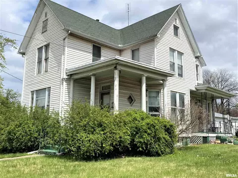 503 N Main St, Lewistown, IL 61542