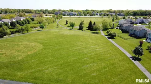 11102 N Crestpointe Ln, Dunlap, IL 61525 photo 6