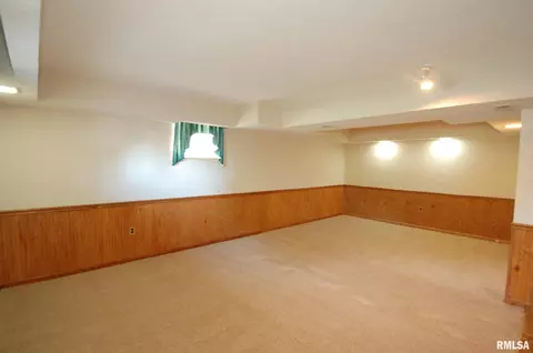 228 S Castle Dr, Dunlap, IL 61525 photo 35