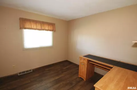 228 S Castle Dr, Dunlap, IL 61525 photo 33