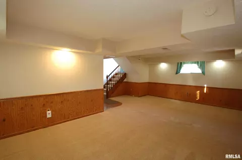 228 S Castle Dr, Dunlap, IL 61525 photo 37