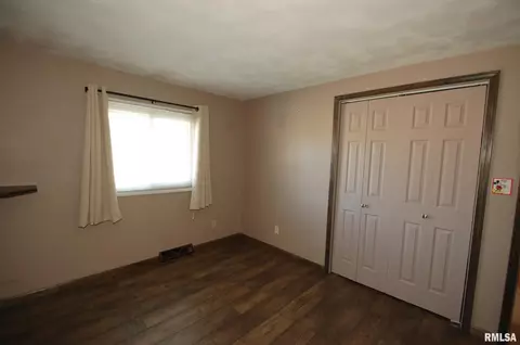228 S Castle Dr, Dunlap, IL 61525 photo 32