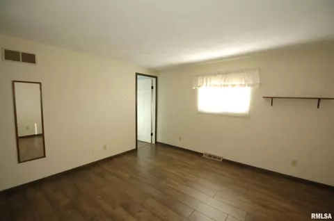 228 S Castle Dr, Dunlap, IL 61525 photo 28