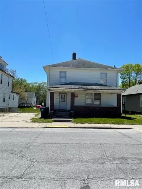401 W Adams St, Macomb, IL 61455