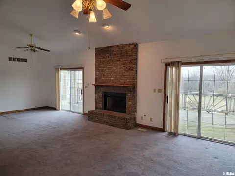 3731 W Eagle Dr, Dunlap, IL 61525 photo 8