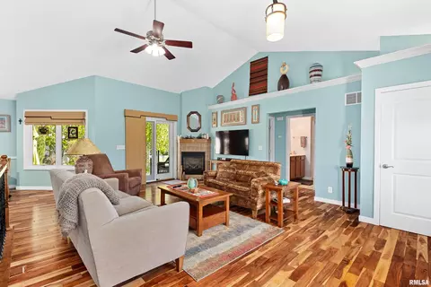 3601 Eagle Bnd, Pekin, IL 61554 photo 5