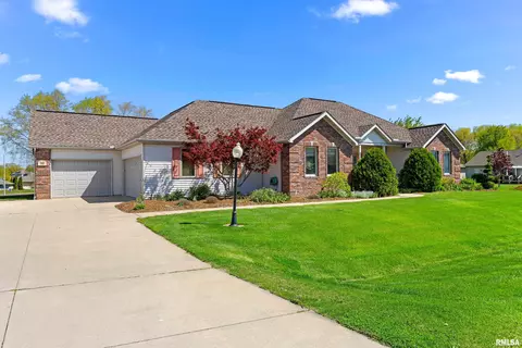 3601 Eagle Bnd, Pekin, IL 61554 photo 3
