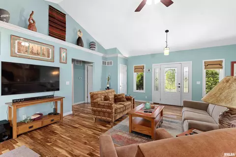 3601 Eagle Bnd, Pekin, IL 61554 photo 8