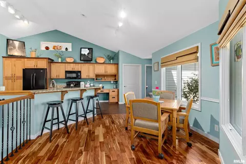 3601 Eagle Bnd, Pekin, IL 61554 photo 10