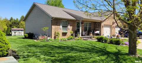622 Coal Bank Rd, Metamora, IL 61548