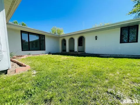 13077 E 900th St, Macomb, IL 61455 photo 3