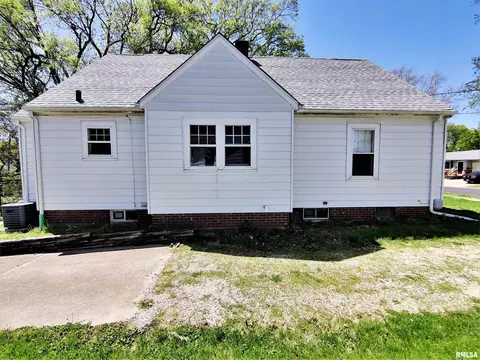 412 Pasadena Ave, Peoria, IL 61603 photo 5