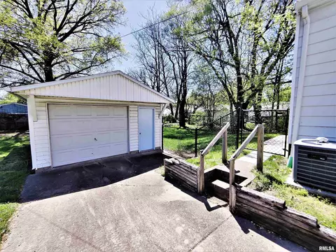 412 Pasadena Ave, Peoria, IL 61603 photo 34