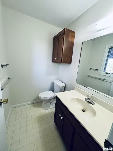 2000 Marshall Rd, Eureka, IL 61530 photo 10