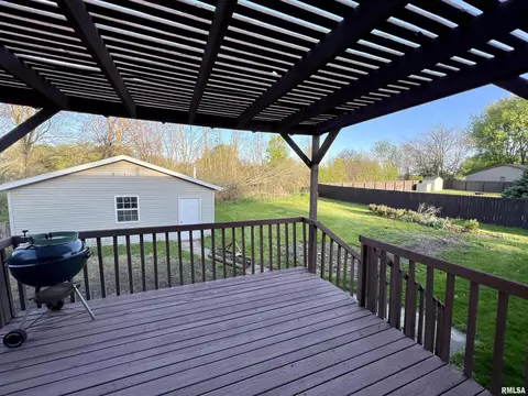 2000 Marshall Rd, Eureka, IL 61530 photo 12