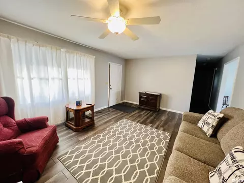 2000 Marshall Rd, Eureka, IL 61530 photo 3