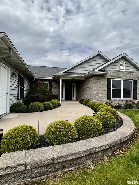 907 Oakview Dr, Macomb, IL 61455 photo 36