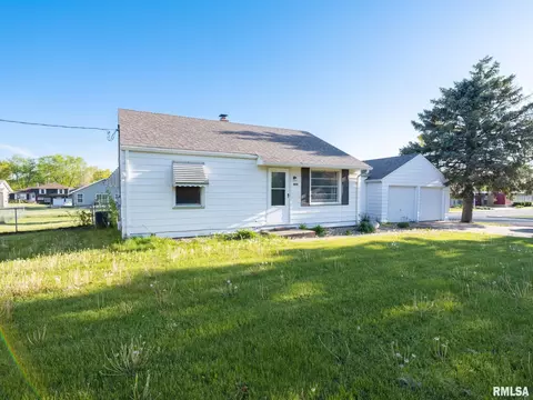 1828 W Glen Ave, Peoria, IL 61614
