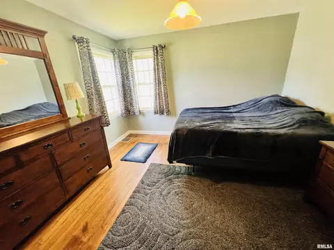 231 E Walker St, Macomb, IL 61455 photo 12