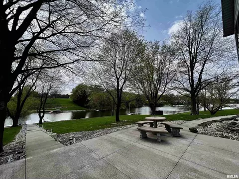 18 Bricker Cir, Avon, IL 61415 photo 45