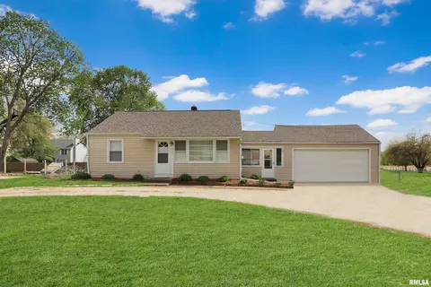 1820 W Glen Ave, Peoria, IL 61614