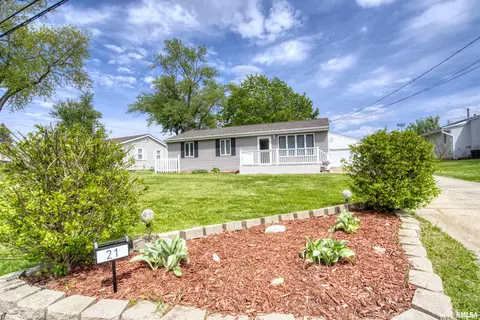 21 Sherry Ln, Bartonville, IL 61607