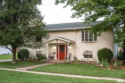 114 Coriell St, Green Valley, IL 61534