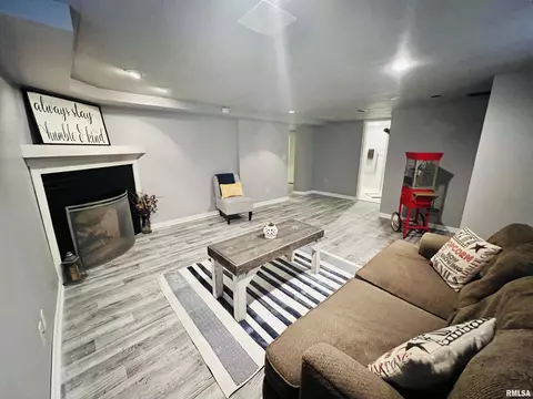 124 N Normal St, Macomb, IL 61455 photo 36