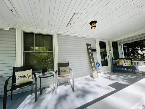 124 N Normal St, Macomb, IL 61455 photo 4