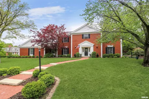 7407 N Windsor Ln, Peoria, IL 61614