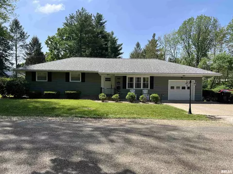 554 W Madison Ext, Rushville, IL 62681