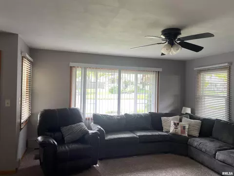 407 Main St, Eureka, IL 61530 photo 21