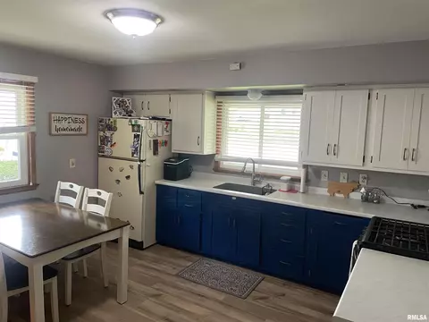 407 Main St, Eureka, IL 61530 photo 27