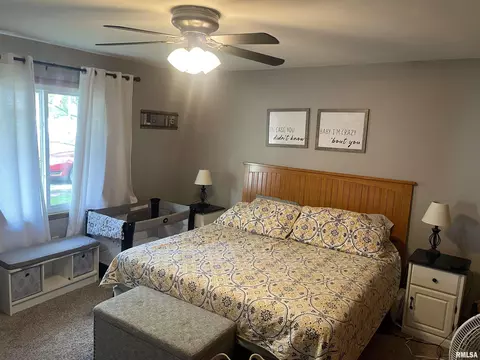 407 Main St, Eureka, IL 61530 photo 3