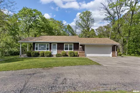 7417 W Smithville Rd, Peoria, IL 61607