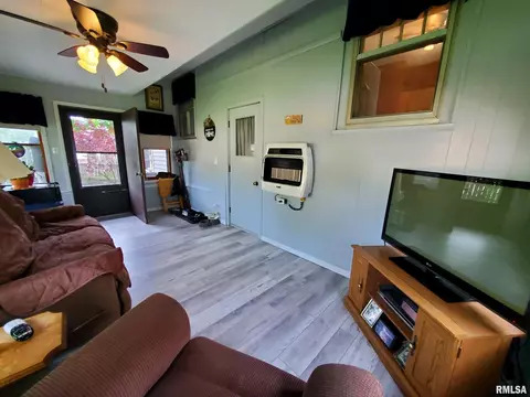 207 S Major St, Eureka, IL 61530 photo 21