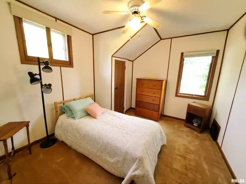 207 S Major St, Eureka, IL 61530 photo 18