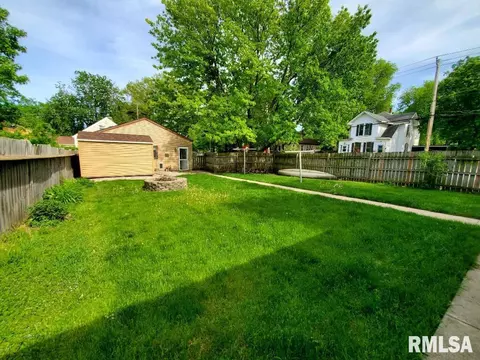 207 S Major St, Eureka, IL 61530 photo 26