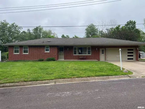 402 Timber Ln, East Peoria, IL 61611