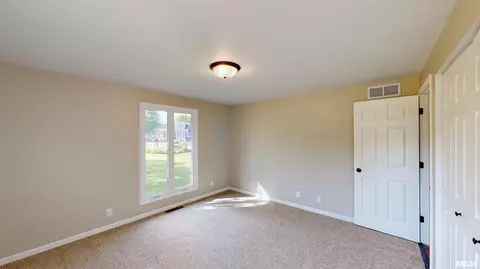 208 Elm Cir, Eureka, IL 61530 photo 31