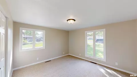 208 Elm Cir, Eureka, IL 61530 photo 29